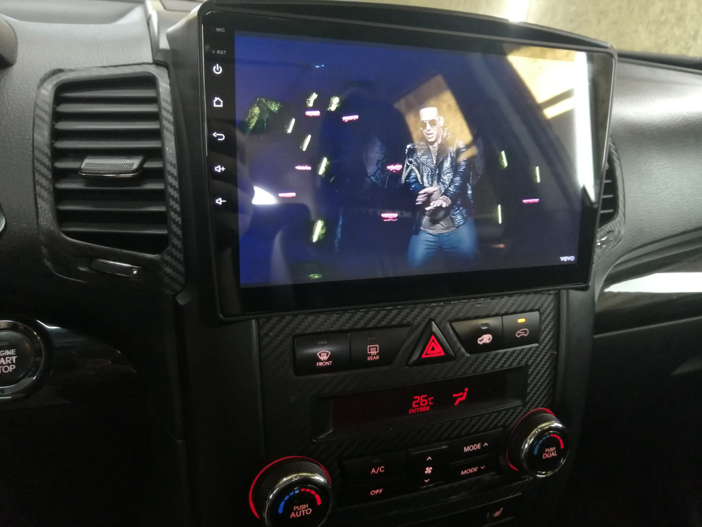 Kia Sorento XM 2009-2012 Wireless CarPlay Headunit Kit