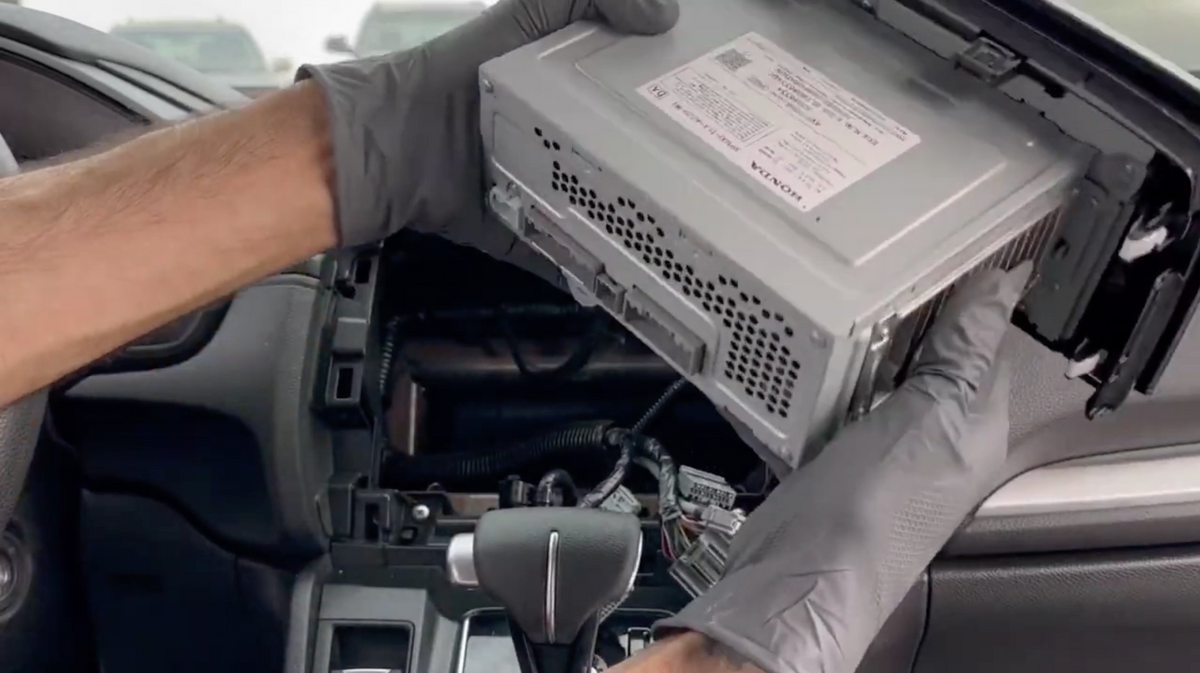 Installation Video Tutorials – Pinnacle Car Radios
